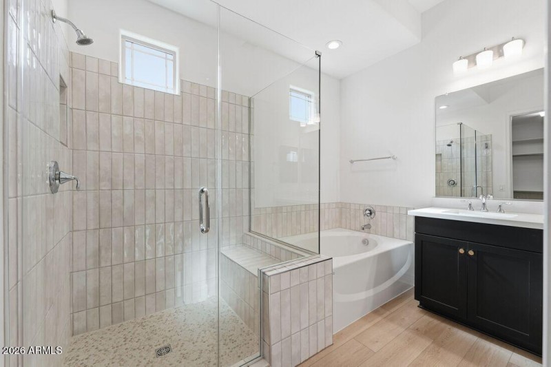 hj-az-phoenix-legado-landmark-cambridge-