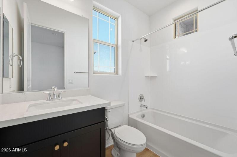 hj-az-phoenix-legado-landmark-cambridge-