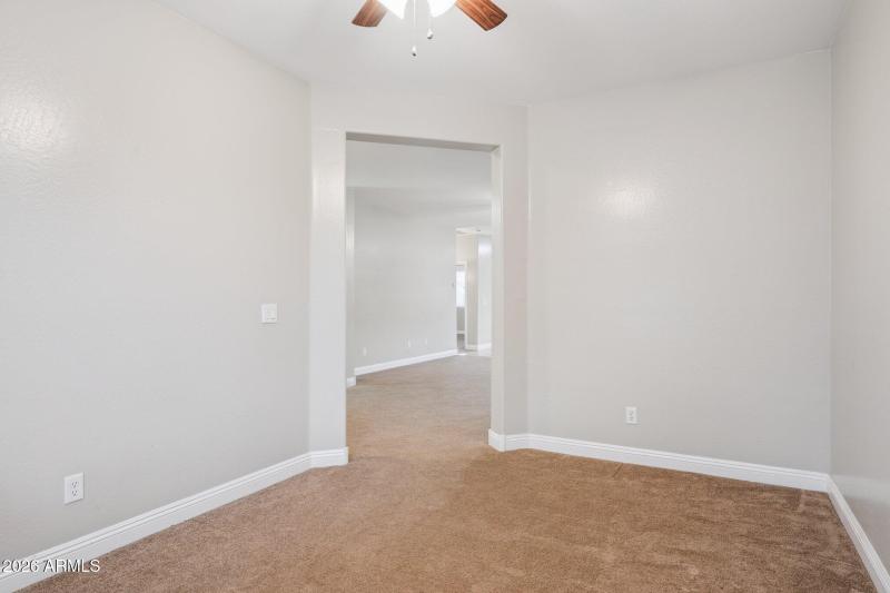 9-web-or-mls-1656-w-loemann-dr