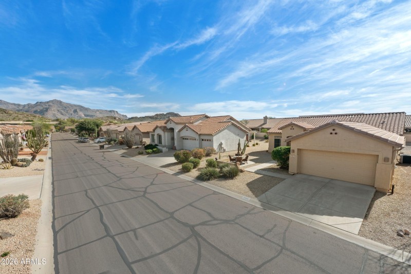 09-5555-S-Indigo-Drive-9