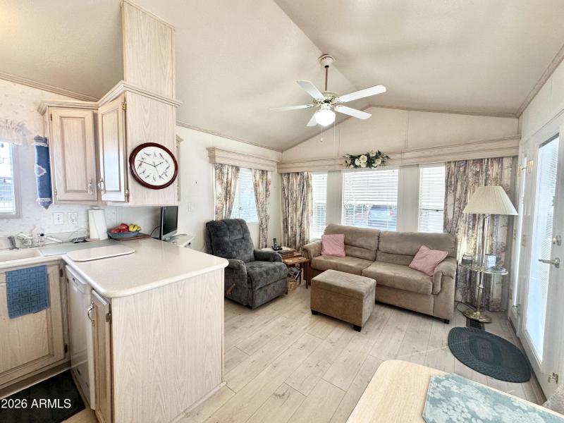 SPACIOUS FRONT LIVING SPACE