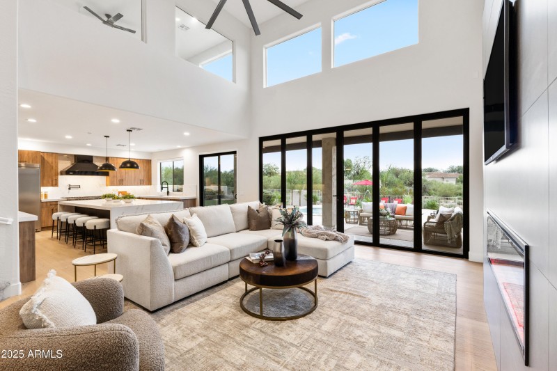 27589 N 61st Pl---24