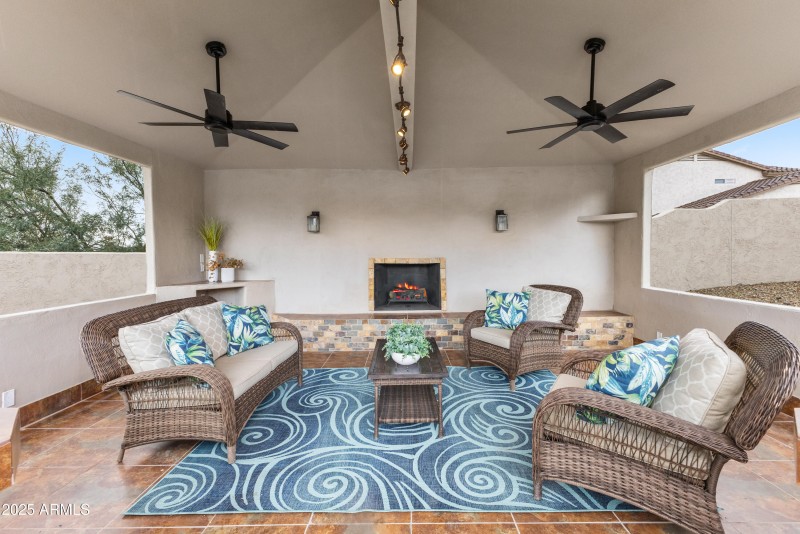 27589 N 61st Pl---88