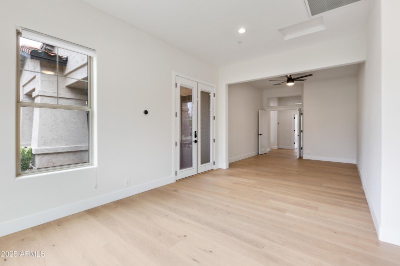 27589 N 61st Pl---61