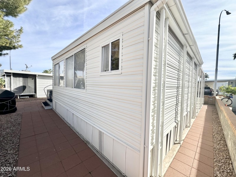 BACK & SIDE OF AZ ROOM