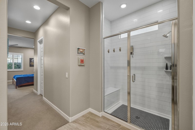 19_a456f6e3-a383-42e9-be1d-e0bec5a7f0cc_