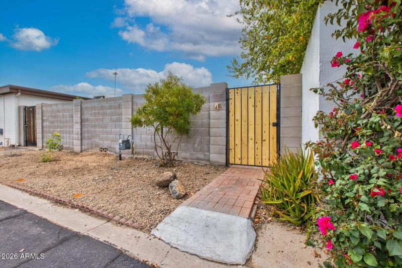 23_2021_E_Tierra_Buena_Lane_823_mls