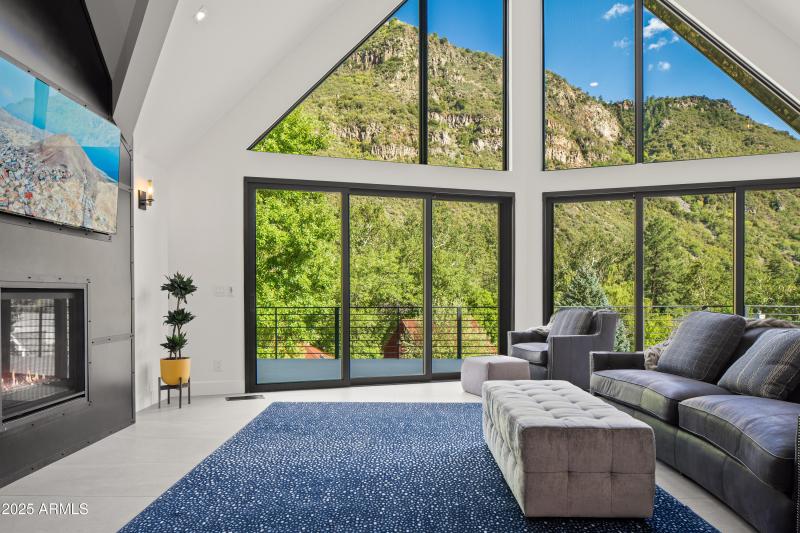 GREAT ROOM WITH FIREPLACE AND VIEWS