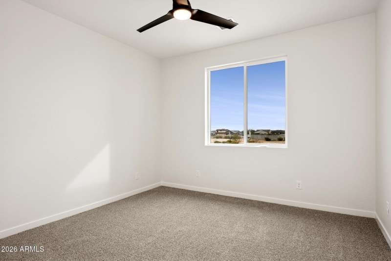 26-web-or-mls-20122-w-hazelwood-st