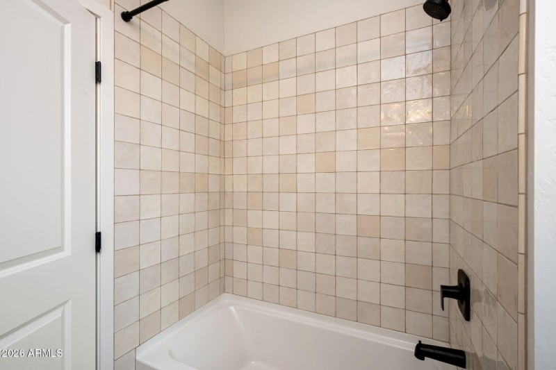 29-web-or-mls-20122-w-hazelwood-st