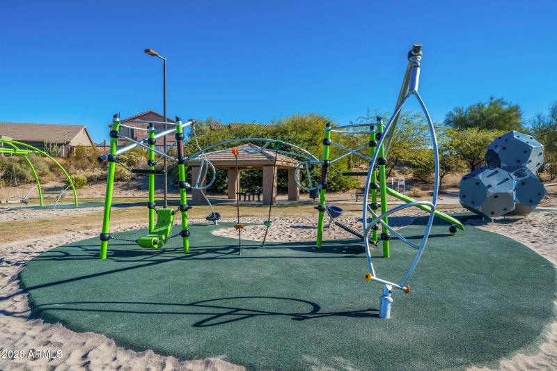 Las Sendas Amenities