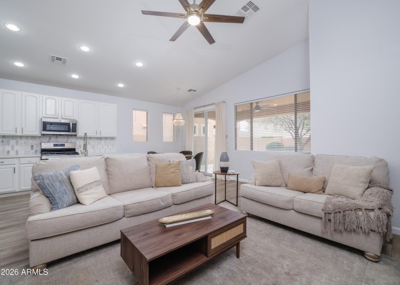 2215_W_ViaCaballoBlanco_Images-29