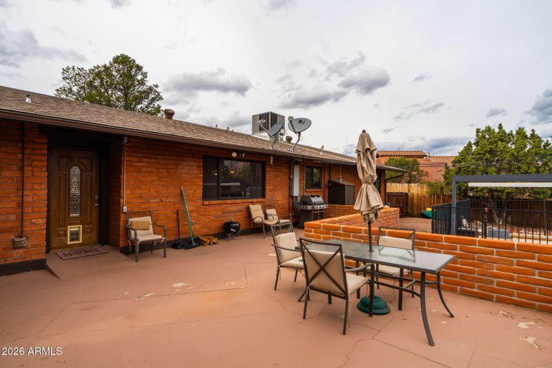 20-web-or-mls-80-juniper-dr