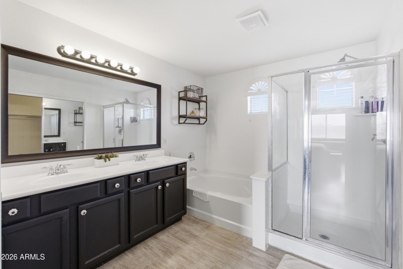 Ensuite Bath with Extended Shower