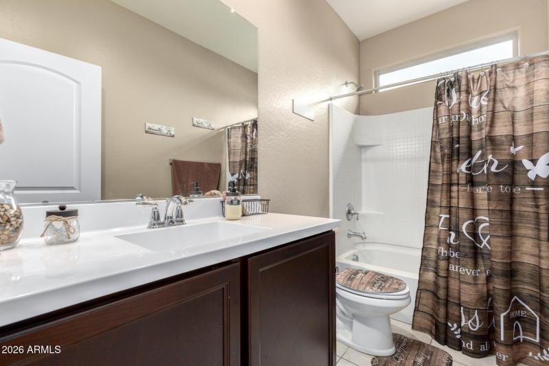 NORTH WING FULL BATH