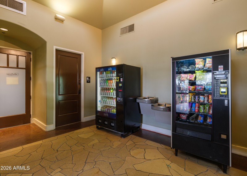 Listings_2215_W_ViaCaballoBlanco_Extras-