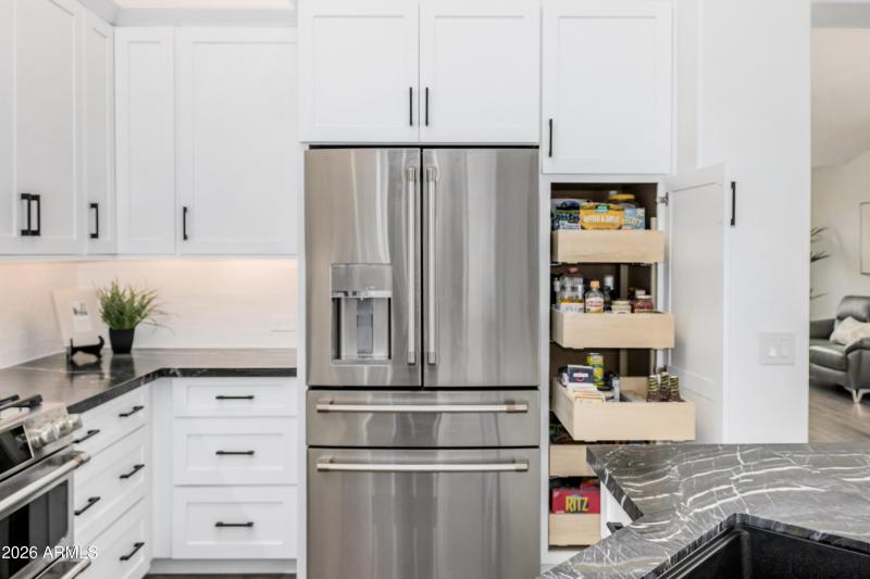 kitchen pull out drawers