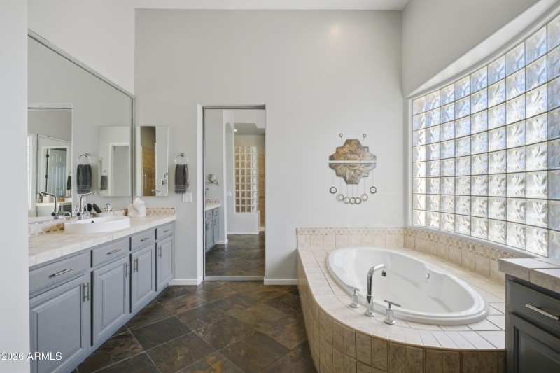 Primary Bath 14523 E Charter Oak Dr