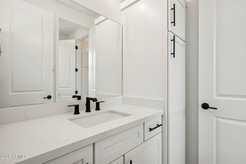 31-web-or-mls-20136-w-hazelwood-st