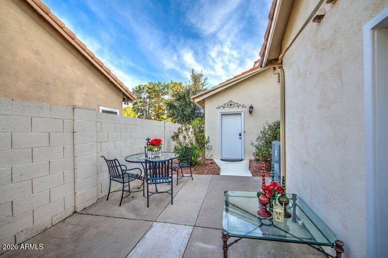 63 Guest Suite Entry Way