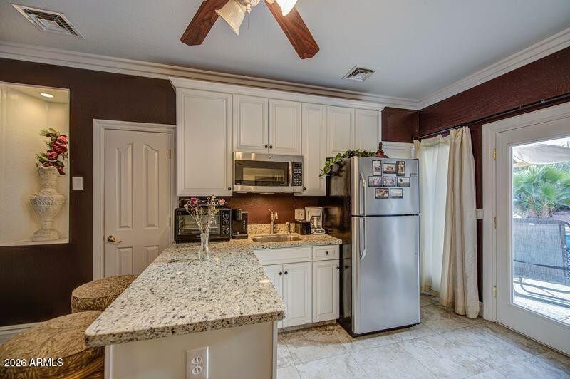 71 Guest Suite Kitchen