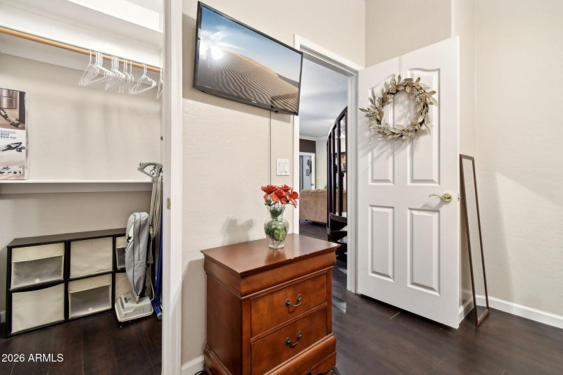 77 Bedroom Walk In Closet
