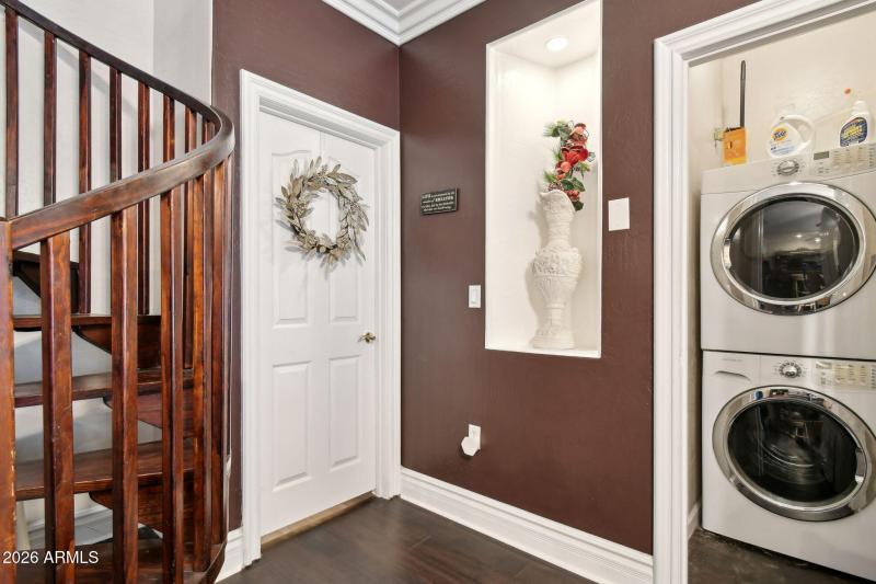 78 Guest Suite Washer-Dryer