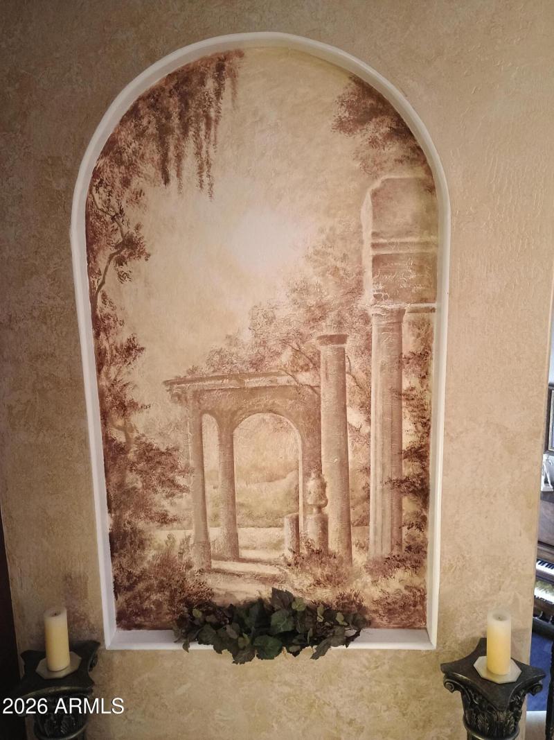 41 Niches and Murals