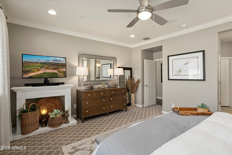 SPACIOUS PRIMARY BEDROOM