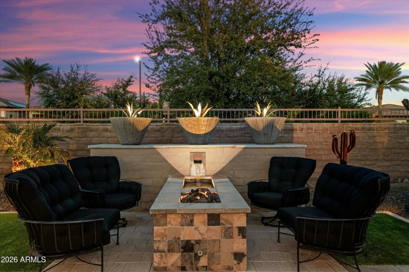 ENJOY WITH FRIENDS & NEIGHBORS