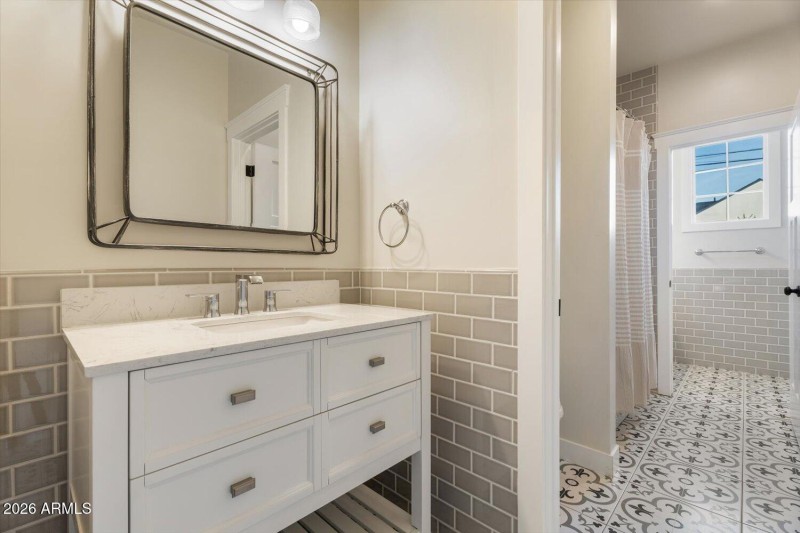 Individual Sinks Bathroom 2