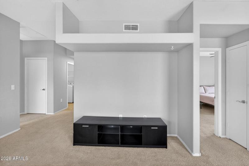 8-web-or-mls-49N 7th St 332