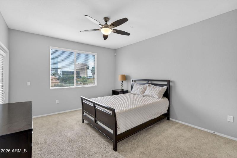 18-web-or-mls-29N 7th St 332