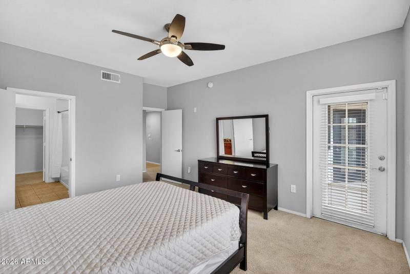 21-web-or-mls-31N 7th St 332