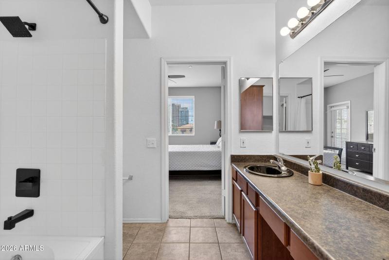 22-web-or-mls-34N 7th St 332