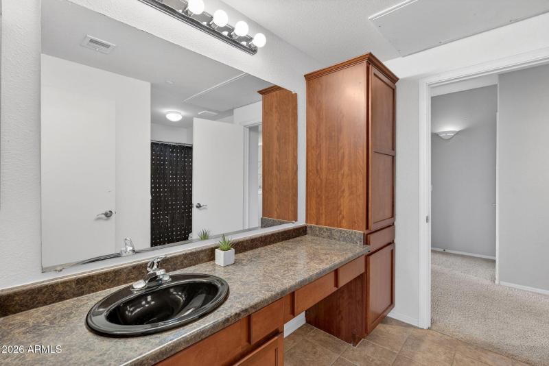 35-web-or-mls-41N 7th St 332