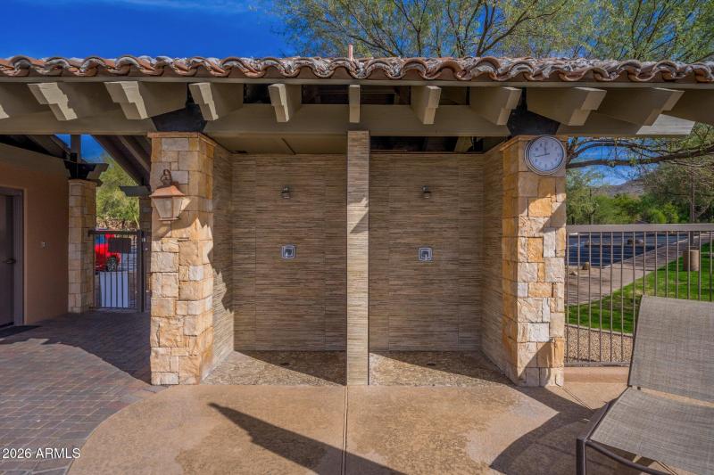 Las Sendas Community