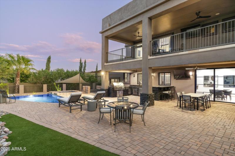 043_Patios And Balcony Twilight