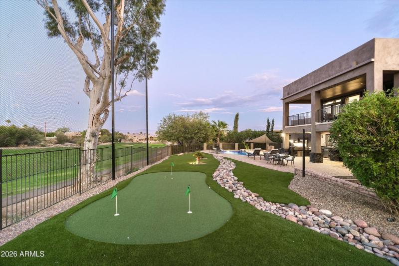 048_Putting Green Twilight