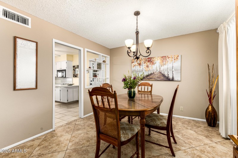 13 Dining/Living Room