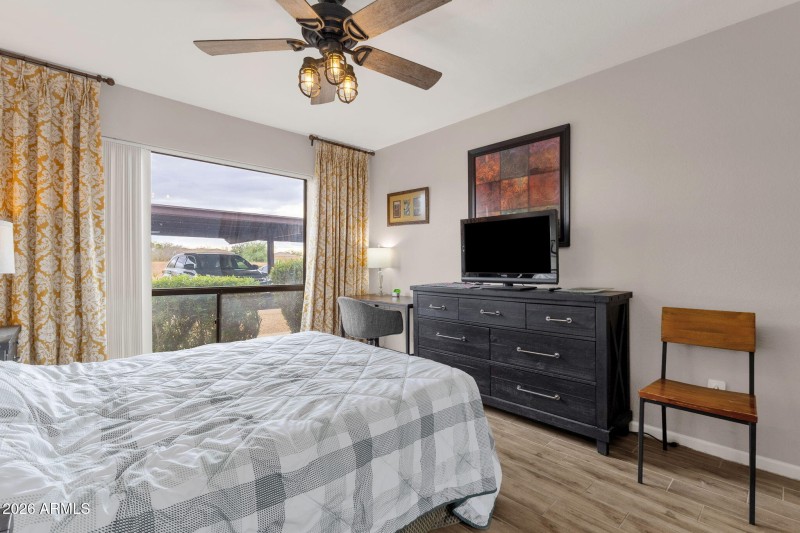 7-web-or-mls-8651-e-royal-palm-rd-127