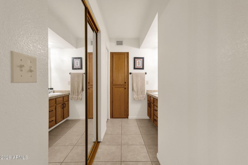 24-web-or-mls-8651-e-royal-palm-rd-127