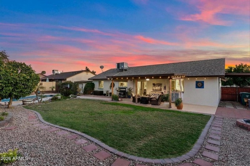 Backyard Retreat w Stunning Views