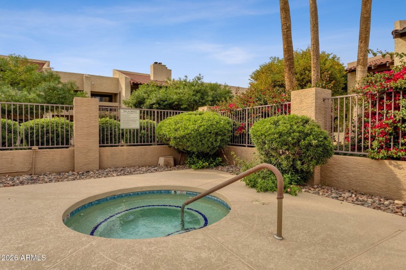 38-web-or-mls-8651-e-royal-palm-rd-127