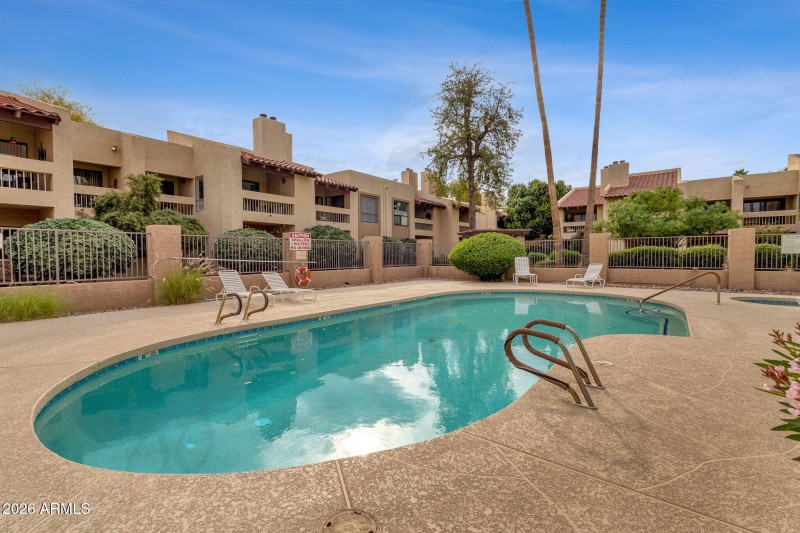 39-web-or-mls-8651-e-royal-palm-rd-127