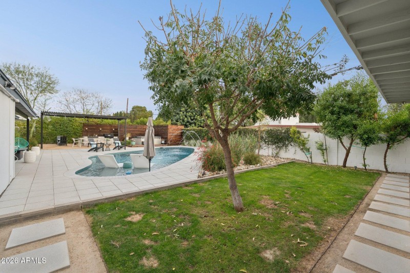 45-web-or-mls-1309-w-glenn-dr