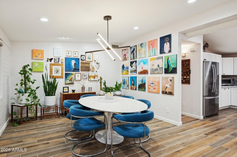 Formal dining room off kitchen