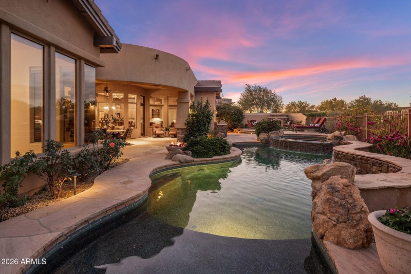 Rear - Privacy Abounds