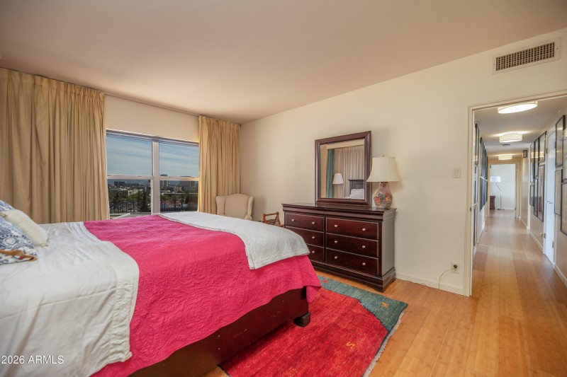 2201 N Central bed 2 2