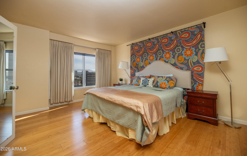 2201 N Central primary 1